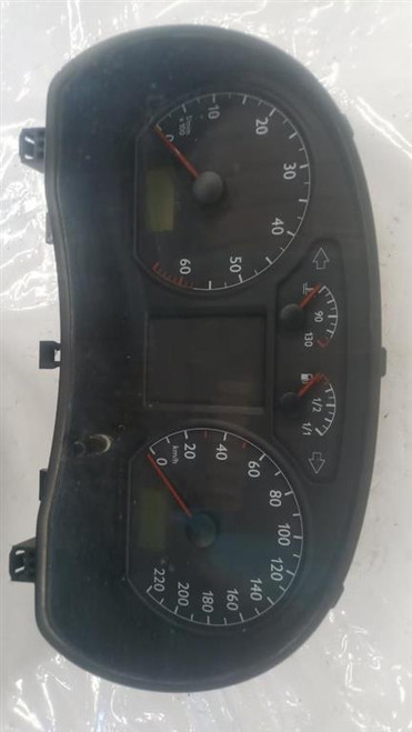 VOLKSWAGEN POLO «IV» (2002) ALLESTIMENTI INTERNI QUADRO STRUMENTI USATO Da 2003 A 2005 [[246825]]
