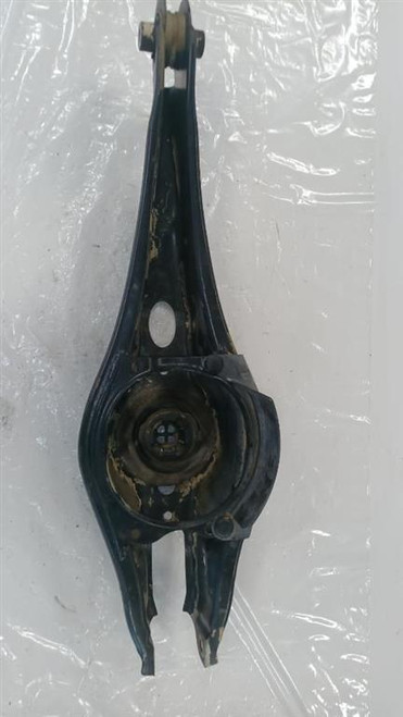 AUDI A3 «8VF» SPORTBACK (2016) ASSALE BRACCIO OSCILLANTE INF. POST. DX. USATO Da 2016 in poi [[247841]]