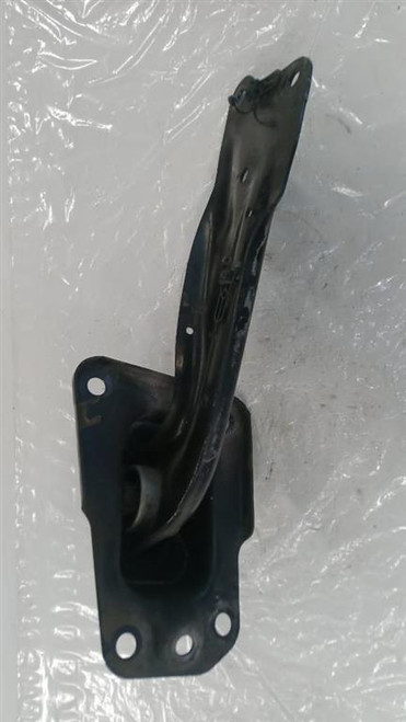 AUDI A3 «8VF» SPORTBACK (2016) ASSALE BRACCIO LONGITUDINALE POST. DX. USATO Da 2016 in poi [[247843]]