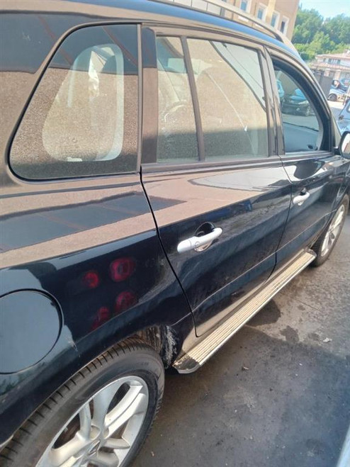 RENAULT KOLEOS «I» (2011) LAMIERATI ESTERNI PORTA POST. DX. USATO Da 2011 in poi [[247877]]