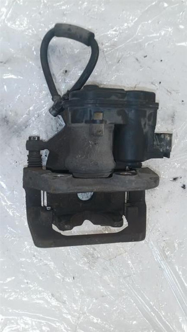 BMW SERIE 5 «F11» TOURING (2010) IMPIANTO FRENANTE PINZA FRENO POST. SX. USATO Da 2011 A 2012 [[247959]]