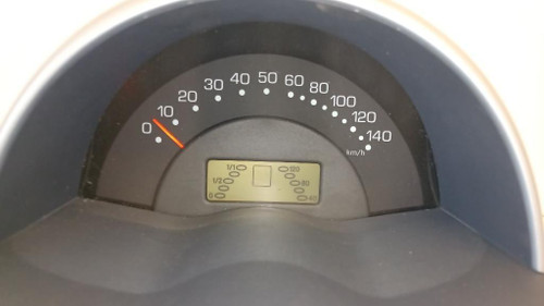 SMART FORTWO COUPÉ «450» (2004) ALLESTIMENTI INTERNI QUADRO STRUMENTI USATO Da 2003 A 2007 [[250014]]