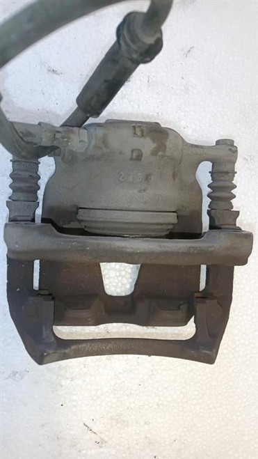 MERCEDES CLASSE A «W176» (2015) IMPIANTO FRENANTE PINZA FRENO ANT. SX. USATO Da 2015 in poi [[251396]]