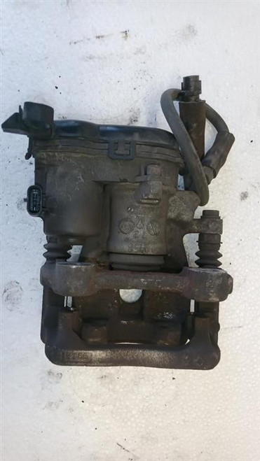 MERCEDES CLASSE A «W176» (2015) IMPIANTO FRENANTE PINZA FRENO POST. DX. USATO Da 2015 in poi [[251399]]