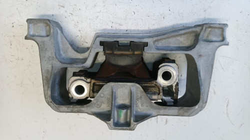 MERCEDES CLASSE A «W176» (2015) MOTORE SUPPORTO GOMMA MOTORE DX. USATO Da 2015 in poi [[251404]]