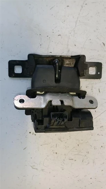 FORD FIESTA «VI» (2008) LAMIERATI ESTERNI SERRATURA PORTELLO POST. USATO Da 2010 A 2012 [[251646]]