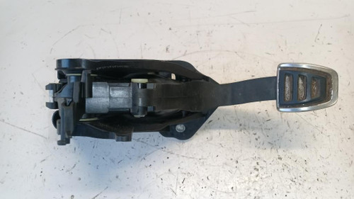 VOLKSWAGEN GOLF «VII» (2017) CAMBIO E TRASMISSIONE PEDALE FRIZIONE USATO [[252441]]