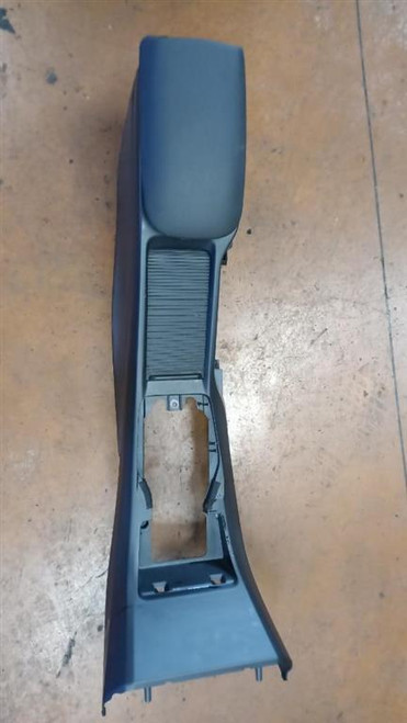 VOLVO V40 «II» (2012) ALLESTIMENTI INTERNI BRACCIOLO CONSOLE CENTRALE USATO Da 2015 A 2018 [[252907]]