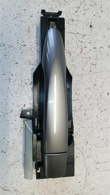 NISSAN QASHQAI «II» (2017) LAMIERATI ESTERNI MANIGLIA PORTA EST. ANT. DX. USATO Da 2017 in poi [[253381]]