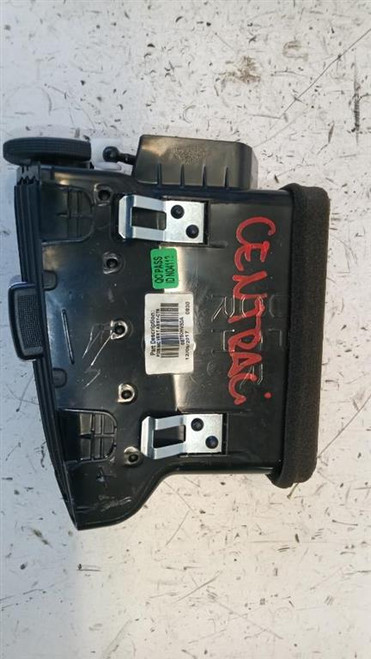 NISSAN QASHQAI «II» (2017) ALLESTIMENTI INTERNI GRIGLIA CONDOTTO ARIA CRUSCOTTO CENTRALE USATO Da 2017 in poi [[253352]]