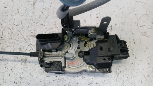 VOLVO V40 «II» (2012) LAMIERATI ESTERNI SERRATURA PORTA POST. DX. USATO Da 2015 A 2018 [[253439]]