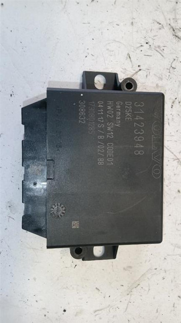 VOLVO V40 «II» (2012) LAMIERATI ESTERNI CENTRALINA SENSORI PARCHEGGIO PARAURTI POST. USATO Da 2015 A 2018 [[253444]]