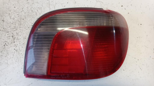 TOYOTA YARIS (JAPAN) «I» (1999) FANALERIA FANALE POST. DX. USATO Da 1999 A 2003 [[253737]]