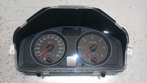 VOLVO V50 (2004) ALLESTIMENTI INTERNI QUADRO STRUMENTI USATO Da 2010 in poi [[253946]]