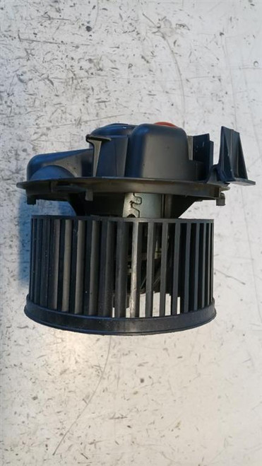 MOTORINO VENTILAZIONE ABITACOLO USATO DAL 2007 RENAULT CLIO «III» SW (2006) GMVB85P35 [[254350]]