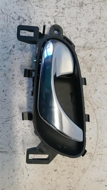 NISSAN QASHQAI «II» (2017) ALLESTIMENTI INTERNI MANIGLIA PORTA INT. ANT. SX. USATO Da 2019 in poi [[254686]]