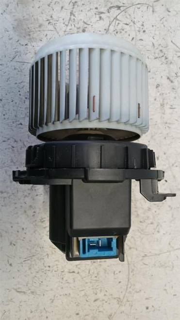 NISSAN MICRA «V» (2016) TERMICO MOTORINO VENTILAZIONE ABITACOLO USATO Da 2021 in poi [[254787]]