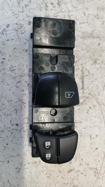 NISSAN MICRA «V» (2016) IMPIANTO ELETTRICO INTERRUTTORE ALZACRISTALLI ANT. SX. USATO Da 2021 in poi [[254790]]