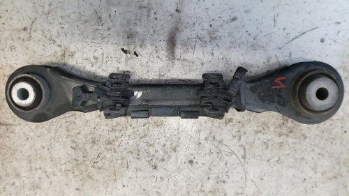 BMW SERIE 1 «F20» BERLINA (2012) ASSALE BRACCIO OSCILLANTE (ANT.SUP.) POST. SX. USATO Da 2011 A 2015 [[255276]]