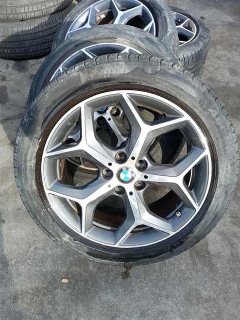 BMW X1 «F48» (2015) LAMIERATI ESTERNI CERCHIO RUOTA ANT. DX. USATO Da 2015 A 2019 [[255476]]