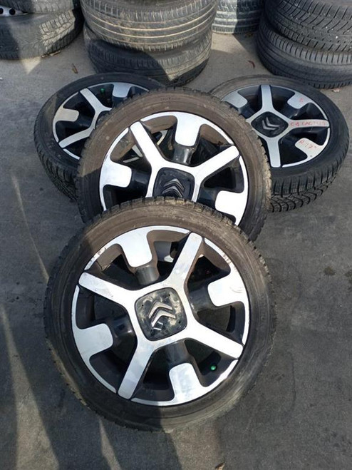 CITROEN C4 CACTUS (2018) LAMIERATI ESTERNI CERCHIO RUOTA ANT. DX. USATO Da 2018 in poi [[255484]]