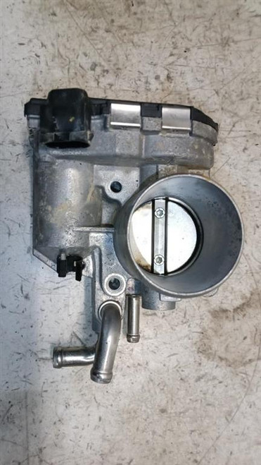 HYUNDAI I20 «II» (2014) SCARICO E INIEZIONE CORPO FARFALLATO USATO Da 2014 A 2018 [[255585]]