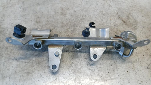 RENAULT CAPTUR «I» (2017) SCARICO E INIEZIONE DISTRIBUTORE CARBURANTE (FLAUTO) USATO Da 2017 in poi [[256391]]