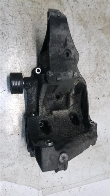 BMW X3 «E83» (2004) IMPIANTO ELETTRICO SUPPORTO ALTERNATORE USATO [[256477]]