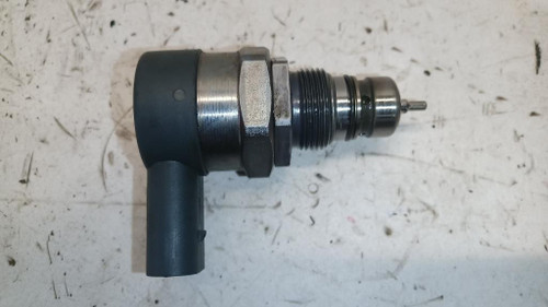 VOLKSWAGEN POLO «VI» (2014) SCARICO E INIEZIONE REGOLATORE PRESSIONE CARBURANTE USATO Da 2014 in poi [[256593]]