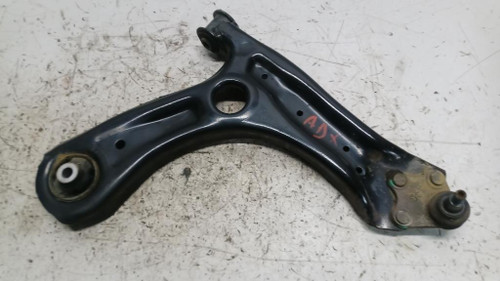 VOLKSWAGEN POLO «VI» (2014) ASSALE BRACCIO OSCILLANTE ANT. DX. USATO Da 2014 in poi [[256997]]