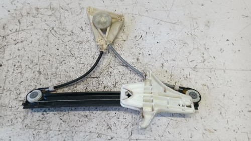 VOLKSWAGEN POLO «VI» (2014) LAMIERATI ESTERNI ALZACRISTALLO PORTA POST. DX. USATO Da 2014 in poi [[257032]]