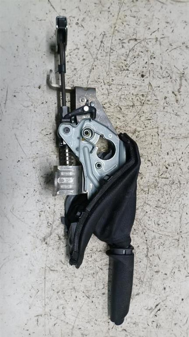 BMW SERIE 1 «F20» BERLINA (2012) ALLESTIMENTI INTERNI LEVA FRENO A MANO POST. USATO Da 2011 A 2015 [[257761]]