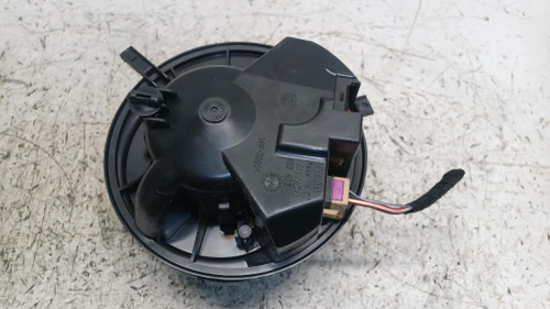 VOLKSWAGEN GOLF «V» (2004) TERMICO MOTORINO VENTILAZIONE ABITACOLO USATO Da 2003 A 2008 [[258917]]