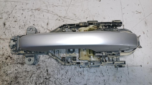 VOLVO XC60 «II» (2017) LAMIERATI ESTERNI MANIGLIA PORTA EST. POST. DX. USATO Da 2017 in poi [[259052]]