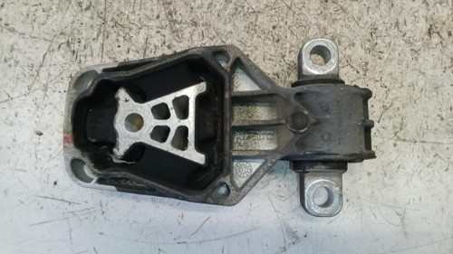 MERCEDES CLASSE GLA «X156» (2017) MOTORE SUPPORTO GOMMA MOTORE (BIELLETTA) USATO Da 2017 in poi [[259315]]