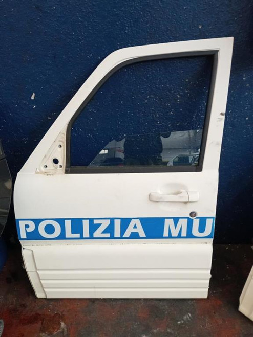 MAHINDRA GOA 2.5TD (2008) LAMIERATI ESTERNI PORTA ANT. SX. USATO [[259881]]