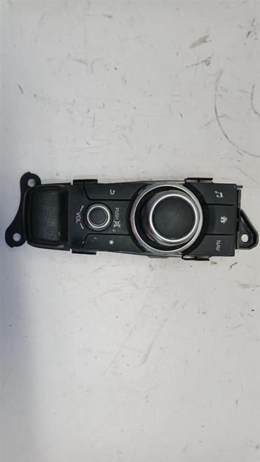 MAZDA 2 «III» (2019) ALLESTIMENTI INTERNI MODULO COMANDO CONSOLE CENTRALE USATO Da 2019 in poi [[260689]]