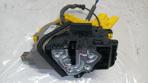KIA XCEED (2019) LAMIERATI ESTERNI SERRATURA PORTA POST. SX. USATO Da 2019 in poi [[260736]]