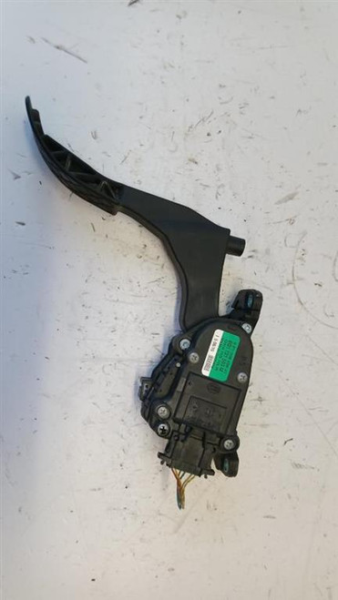 VOLKSWAGEN POLO «VI» (2009) SCARICO E INIEZIONE PEDALE ACCELERATORE USATO Da 2009 A 2014 [[261348]]