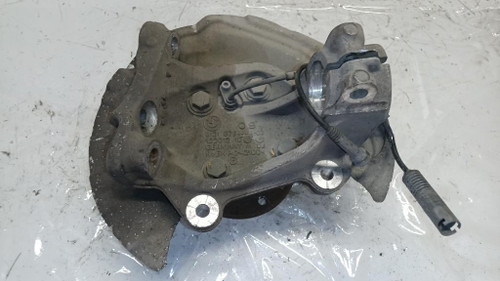 FUSELLO RUOTA ANT. DX. USATO DAL 2010 AL 2011 BMW SERIE 3 «E90» BERLINA (2005) 31216793924 [[261582]]