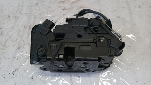 VOLKSWAGEN TIGUAN «I» (2011) LAMIERATI ESTERNI SERRATURA PORTA POST. SX. USATO Da 2011 A 2016 [[261779]]