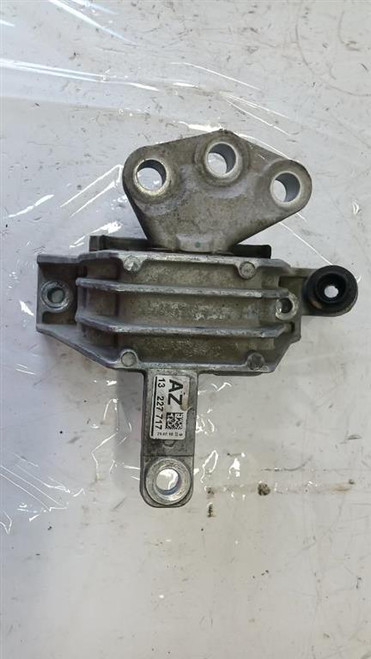 OPEL INSIGNIA «A» SW (2009) MOTORE SUPPORTO GOMMA MOTORE DX. USATO Da 2008 A 2013 [[261896]]