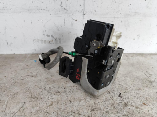 AUDI A6 «4A5/C8» AVANT (2018) LAMIERATI ESTERNI SERRATURA PORTA POST. SX. USATO Da 2019 in poi [[263264]]