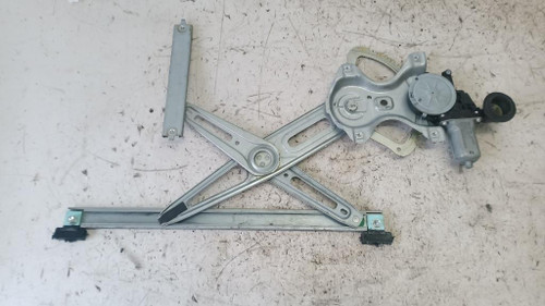 TOYOTA YARIS (FRANCE ) «III» (2009) CRISTALLI ALZACRISTALLO PORTA ANT. DX. USATO Da 2009 A 2011 [[264258]]