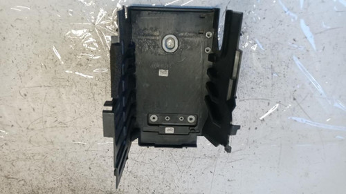 LAND ROVER DISCOVERY «V» SPORT (2019) LAMIERATI ESTERNI CASSETTA BATTERIA USATO Da 2019 in poi [[265322]]