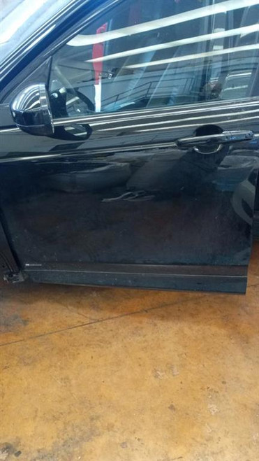 LAND ROVER DISCOVERY «V» SPORT (2019) LAMIERATI ESTERNI PORTA ANT. SX. USATO Da 2019 in poi [[265348]]