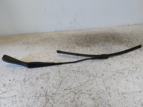 MERCEDES CLASSE GLC «C253» COUPÉ (2019) CRISTALLI BRACCIO TERGICRISTALLO PARABREZZA SX. USATO Da 2019 in poi [[266601]]