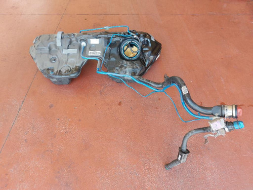 MERCEDES CLASSE GLC «C253» COUPÉ (2019) SCARICO E INIEZIONE SERBATOIO CARBURANTE USATO Da 2019 in poi [[266739]]