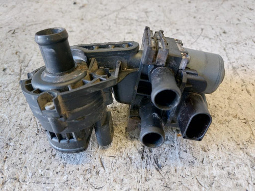 AUDI A6 «4F5» AVANT (2005) TERMICO POMPA ACQUA SUPPLEMENTARE USATO Da 2004 A 2008 [[266751]]