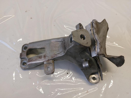 AUDI A5 «8TA» SPORTBACK (2012) MOTORE SUPPORTO MOTORE SX. USATO Da 2011 in poi [[267406]]